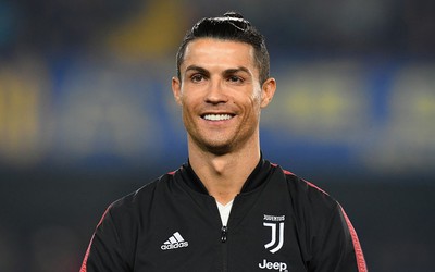 Trở lại Manchester United, Cristiano Ronaldo sẽ khoác áo số mấy?