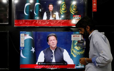 Tòa án Tối cao Pakistan yêu cầu bỏ phiếu bất tín nhiệm với Thủ tướng