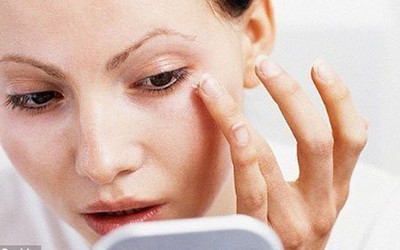 Thói quen ăn uống "tàn phá" collagen khiến da dễ nhăn nheo, chảy xệ