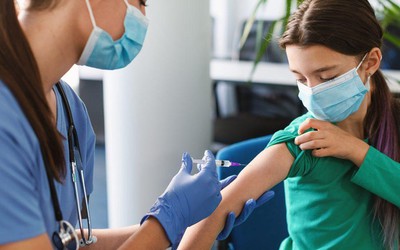 Đức khuyến nghị về việc tiêm vắc-xin phòng Covid-19 cho trẻ 5-11 tuổi