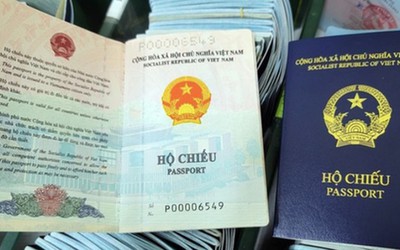 Bản tin 28/7: Bộ Công an lên tiếng về việc Đức ngừng cấp visa vào hộ chiếu phổ thông mẫu mới; Xe tải lùi trúng cháu bé 2 tuổi