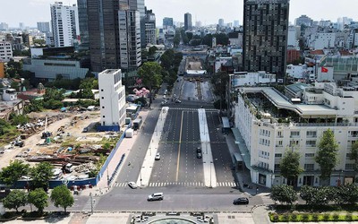 Bản tin 26/8: Đề xuất xây phố đi bộ trên đường Lê Lợi; Lật xe tải chở nước giải khát, người dân xúm nhau đến "hôi của"