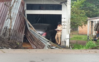 Bản tin 27/11: Nữ tài xế lái xe Mecerdes tông sập nhà dân; Cứu 8 ngư dân trên tàu cá bị đâm chìm trên biển