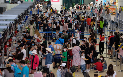Ngày cao điểm nhất dịp Tết, sân bay Nội Bài có thể đón 80.000 lượt khách