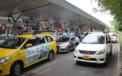 Đề xuất lập bãi đậu xe tạm dịp Tết tại sân bay Tân Sơn Nhất