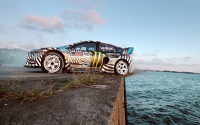 Clip: Mãn nhãn màn drift đỉnh cao của Ken Block