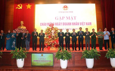 Quảng Ninh gặp mặt doanh nghiệp chào mừng Ngày doanh nhân Việt Nam