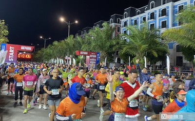 Gần 11.000 người tham gia giải chạy marathon tại Hải Phòng