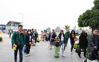 Quảng Ninh: Đón 170.000 du khách trong dịp nghỉ Tết Dương lịch 2024