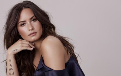 Demi Lovato nhập viện, nghi sốc ma túy