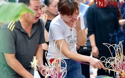 Vụ 8 học sinh đuối nước ở Hòa Bình: “Cuối tuần này con tôi còn đi nhận bằng khen”