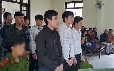 Nhiều tình tiết bất ngờ trong phiên tòa xử vụ thanh niên bị chém lìa tay