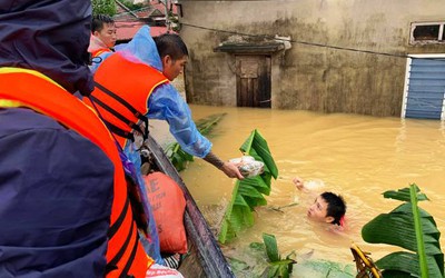 Quảng Bình hơn 100.000 nhà dân ngập lụt, bác tin đồn vỡ đập