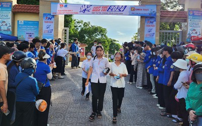 Quảng Bình: Thí sinh vui vẻ hoàn thành kỳ thi tuyển sinh vào lớp 10