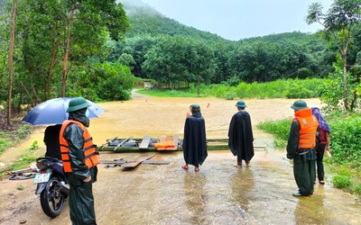 Nghệ An: Một người mất tích, hàng trăm ngôi nhà bị ngập do mưa lớn