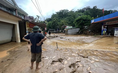 Khung cảnh tan hoang sau trận lũ quét kinh hoàng ở Nghệ An