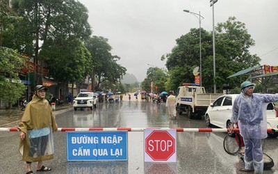 Nghệ An: 1 người mất liên lạc, trên 5.000 người phải sơ tán do mưa lũ