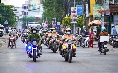 Công an Tp.Phan Thiết ra quân, siết chặt công tác phòng, chống dịch