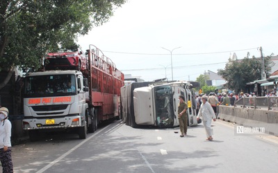 Bình Thuận: Xe tải va chạm với xe máy và xe đạp khiến 2 người tử vong