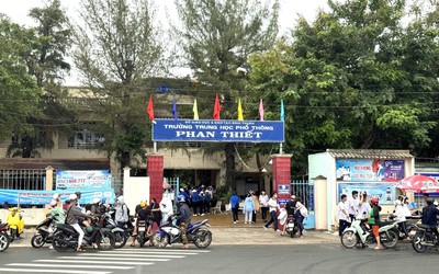 Bình Thuận: Thí sinh vui vẻ sau buổi cuối thi tốt nghiệp THPT