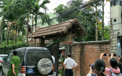 Công an đang khám nhà nguyên Chủ tịch UBND TP.Đà Nẵng Trần Văn Minh