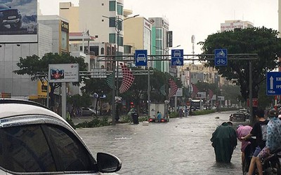 Đà Nẵng tái ngập sâu chỉ sau một cơn mưa