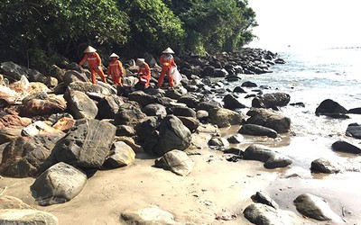 Ghềnh Nam Ô "bay khỏi" quy hoạch dự án 5 sao: Chủ đầu tư vừa chi tiền dọn rác vừa "hát điệp khúc chờ"