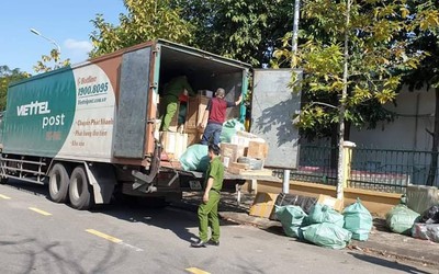 Đà Nẵng: Công an giữ hai xe chở bưu phẩm của Viettel Post