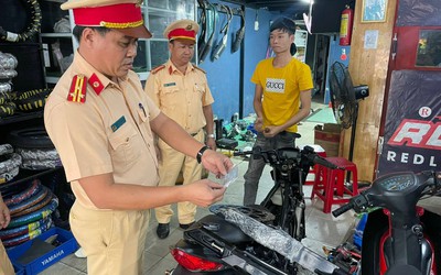 Đà Nẵng: Cảnh sát giao thông đột kích 2 lò “độ, chế” xe máy