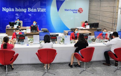 Viet Capital Bank "tiên phong" báo lỗ quý IV/2021