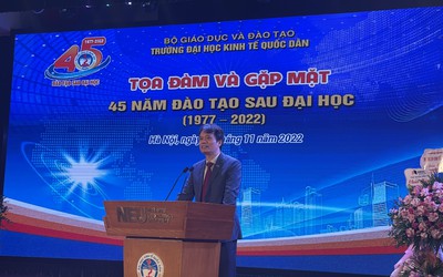 Loại bỏ quan niệm "học Tiến sĩ"