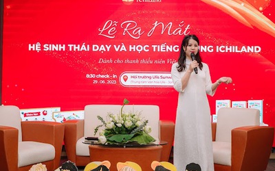 “Nghề chọn người” và hành trình viết sách dạy tiếng nước ngoài