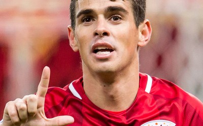 Oscar dos Santos – Bạn còn nhớ tới cậu ấy không?