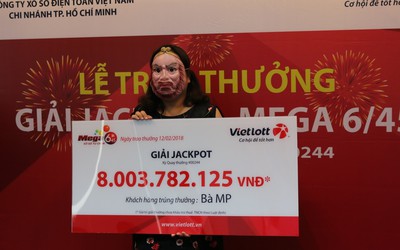 Tình cờ mua vé trúng Jackpot Vietlott hơn 8 tỷ đồng khi... về quê tảo mộ