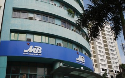 MBBank tăng vốn điều lệ, giảm một sếp phó