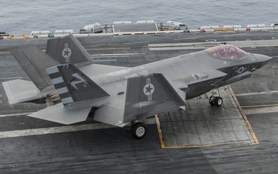 Tên lửa diệt hạm Nga, Trung sẽ biến tiêm kích tàng hình F-35C của Mỹ thành "đống sắt vụn"?