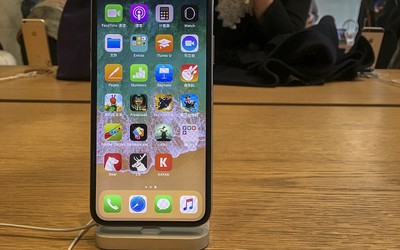 Rò rỉ hình ảnh được cho là của 3 mẫu iPhone 2018