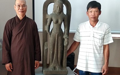 Được thưởng 75 triệu đồng vì hiến tặng tượng cổ 7,5 tỷ