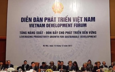 Thủ tướng dự diễn đàn Cải cách và Phát triển Việt Nam lần thứ nhất