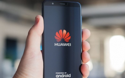 Điện thoại Huawei mới không dùng được Facebook, Instagram