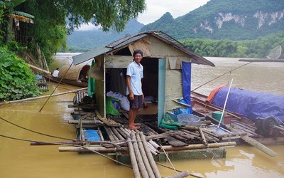 Thanh Hóa: Cá chết, người nuôi “mắc cạn” chờ bồi thường.