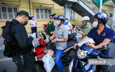 Hà Nội kích hoạt 39 chốt kiểm soát phương tiện ra vào "vùng đỏ"