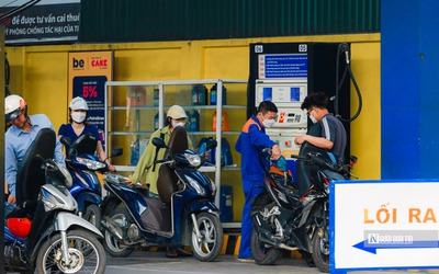 Qua cơn "bĩ cực", Hà Nội không còn cảnh xếp hàng dài chờ mua xăng