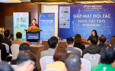 Hà Nội: 5.000 người tranh tài tại Tay Ho Half Marathon 2023