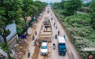 Hà Nội: Người dân ngán ngẩm di chuyển qua đường gom đại lộ Thăng Long