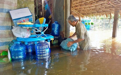 Dự báo thời tiết 14/10: Mực nước tại Nam Bộ lập đỉnh trong 40 năm, miền Bắc đón không khí lạnh