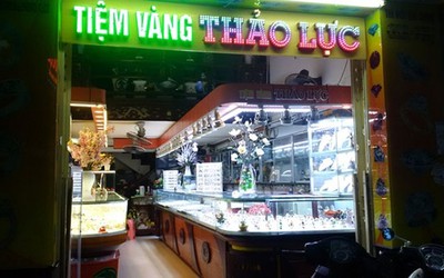 Vụ đổi 100USD: Cần Thơ sẽ trả lại 20 viên kim cương cho chủ tiệm vàng?