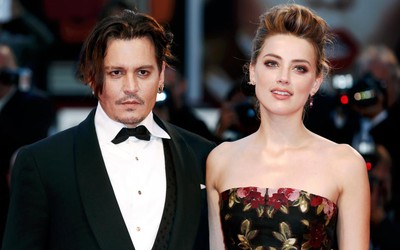 Johnny Depp kiện vợ cũ "Aquaman" và đòi 50 triệu USD bồi thường