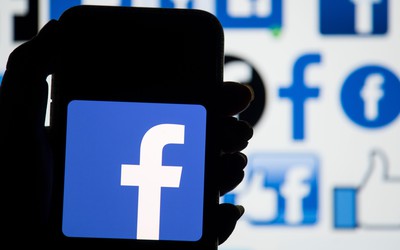 Facebook tạm thời bị "đóng cửa" vì lý do không ai ngờ