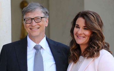 Vợ chồng tỷ phú Bill Gates ly hôn, siêu mẫu Hà Anh viết tâm thư khuyên bạn trẻ "hãy cứ yêu đi"